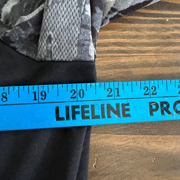 Mens Nike Dri-FIT Hoodie S Black Gray Multi Patterned Sleeve Zip Pocket Pullover - Picture 7 of 8